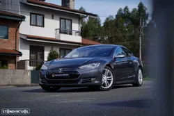 Tesla Model S 85D