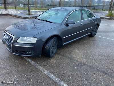 Audi A8 3.0 TDi V6 quattro Tiptronic