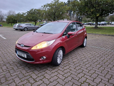 Ford Fiesta TITANIUN EDIÇÃO ESPECIAL