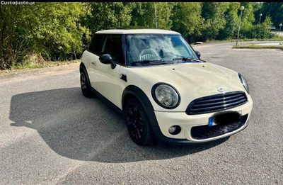 MINI Cooper Cooper D