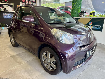 Toyota iQ 1.0 VVT-i 2 MultiDrive EP