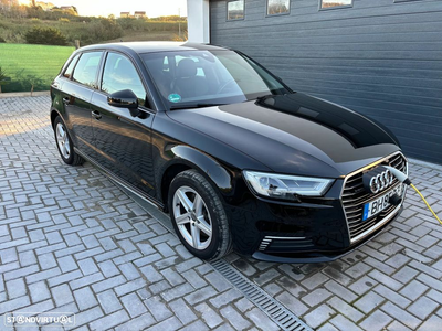 Audi A3 Sportback 40 e-tron S tronic