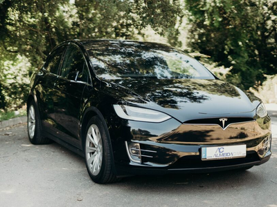 Tesla Model X 75D AWD