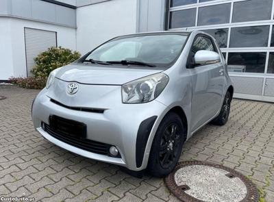 Toyota iQ 1.0 VVTi IQ +