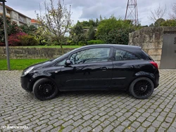 Opel Corsa 1.2 Black Edition