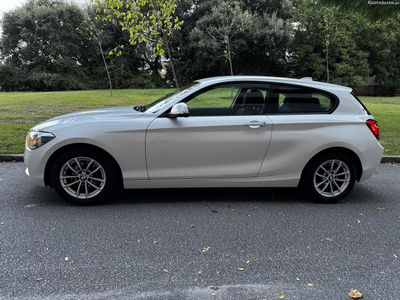 BMW 116 d Caixa aut