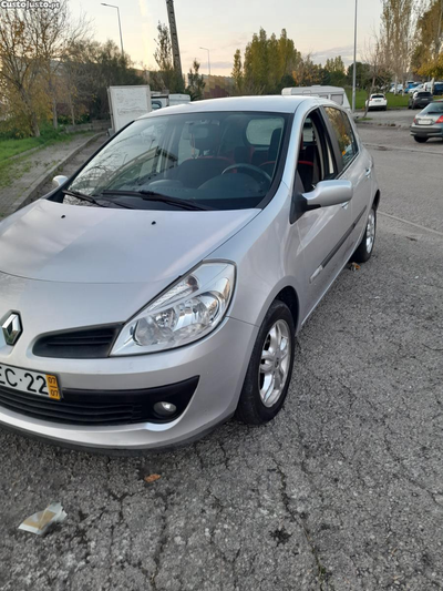 Renault Clio 1.2 16v Rip Curl