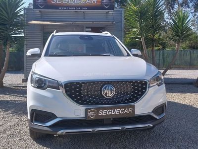 MG ZS 44.5 kWh Luxury