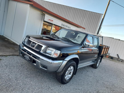 Nissan Navara D22 2.5 Turbo Diesel Intercooler 4x4 2000