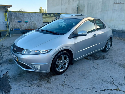 Honda Civic 1.4 i-VTEC Sport Edition