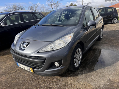 Peugeot 207 1.4 gasolina