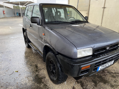 Nissan Terrano 2