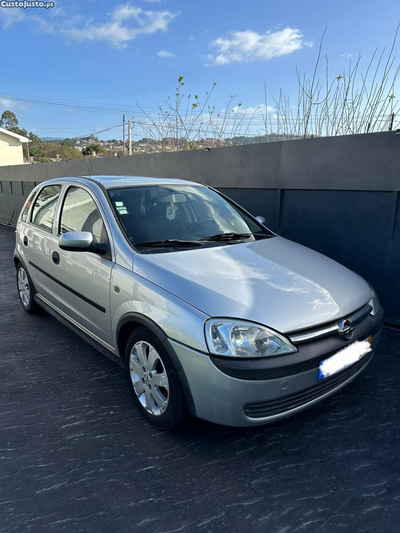 Opel Corsa 1.2i 16v Enjoy