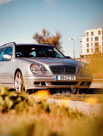 Mercedes-Benz E 270 S210 / W210