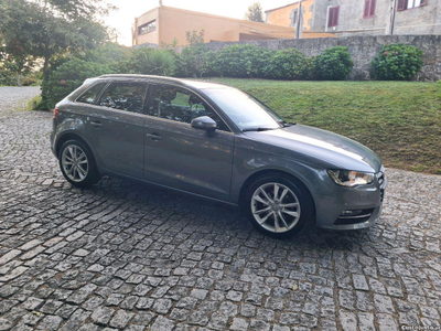 Audi A3 1.6 TDI SPORT 105CV NACIONAL