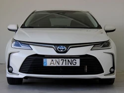 Toyota Corolla SD 1.8 HYBRID EXCLUSIVE