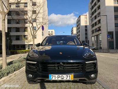 Porsche Cayenne S Hybrid