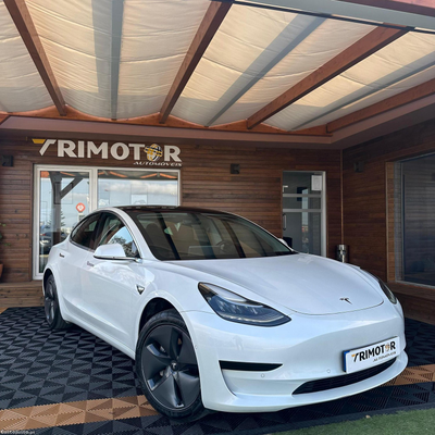 Tesla Model 3 Standard