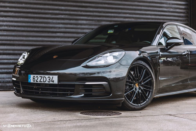 Porsche Panamera 4 E-Hybrid