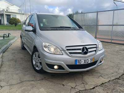 Mercedes-Benz B 180 Avantgard