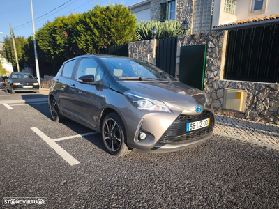 Toyota Yaris 1.5 HSD Square Collec.Bronze