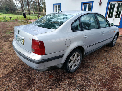 VW Passat 1900 TDI 110cv