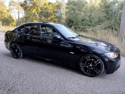 BMW 320 E90