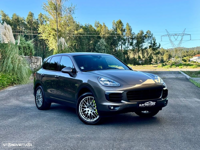 Porsche Cayenne S E-Hybrid Platinum Edition