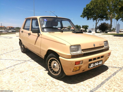 Renault 5 GTL Laureate