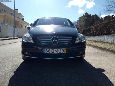 Mercedes-Benz B 150 150 (245 231)