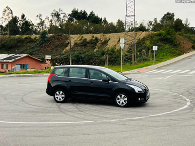 Peugeot 5008 1.6HDi 110Cv