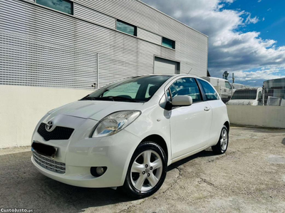 Toyota Yaris 1.4 d4d 5Lugares