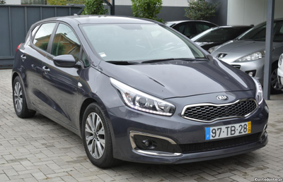 Kia Ceed 1.4CRDI Nav Line NACIONAL