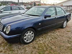 Mercedes-Benz E 220 Classic