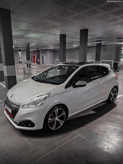 Peugeot 208 GTI eTHP 208cv - Escape C/Válvula - Possi Crédito