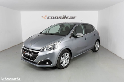 Peugeot 208 1.2 PureTech Signature