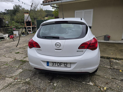 Opel Astra Muitos extras