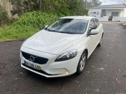 Volvo V40 D2 120cv