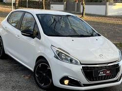 Peugeot 208 1.6 HDI - 100CV