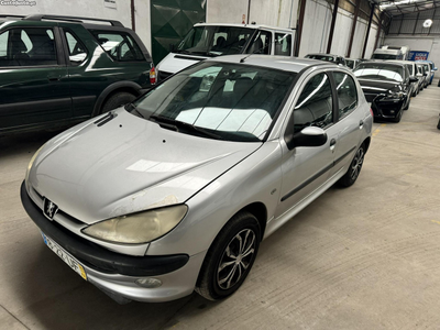 Peugeot 206 Style automático