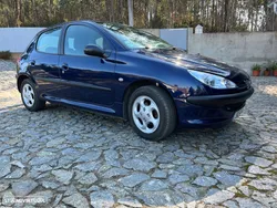 Peugeot 206 1.1 Color Line