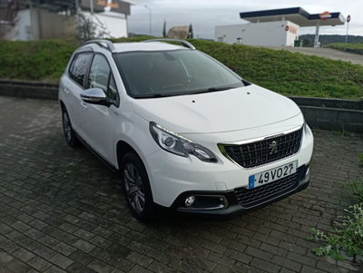 Peugeot 2008 1.2 PureTech, 83 CV