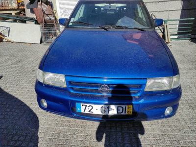 Opel Astra bertone