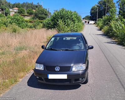 VW Polo 1.4 TDI C/ Tecto de abrir eléctrico