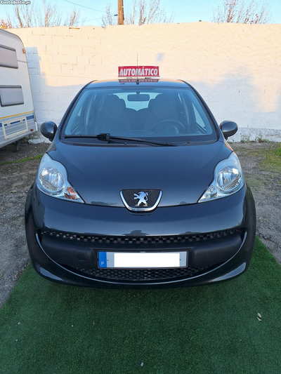 Peugeot 107 1.0 AUTOMÁTICO de 5 Portas A/C Impecável - 08