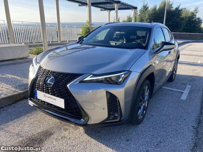 Lexus NX UX 250h Sport