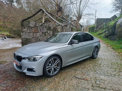 BMW Serie-3 330 e iPerformance Pack M