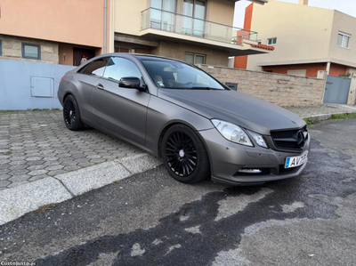 Mercedes-Benz E 220 220 Cdi