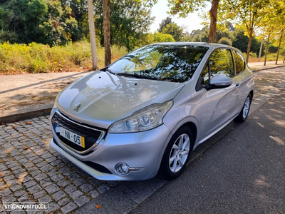 Peugeot 208 1.4 VTi Allure