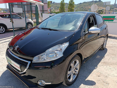 Peugeot 208 1.2 vti active